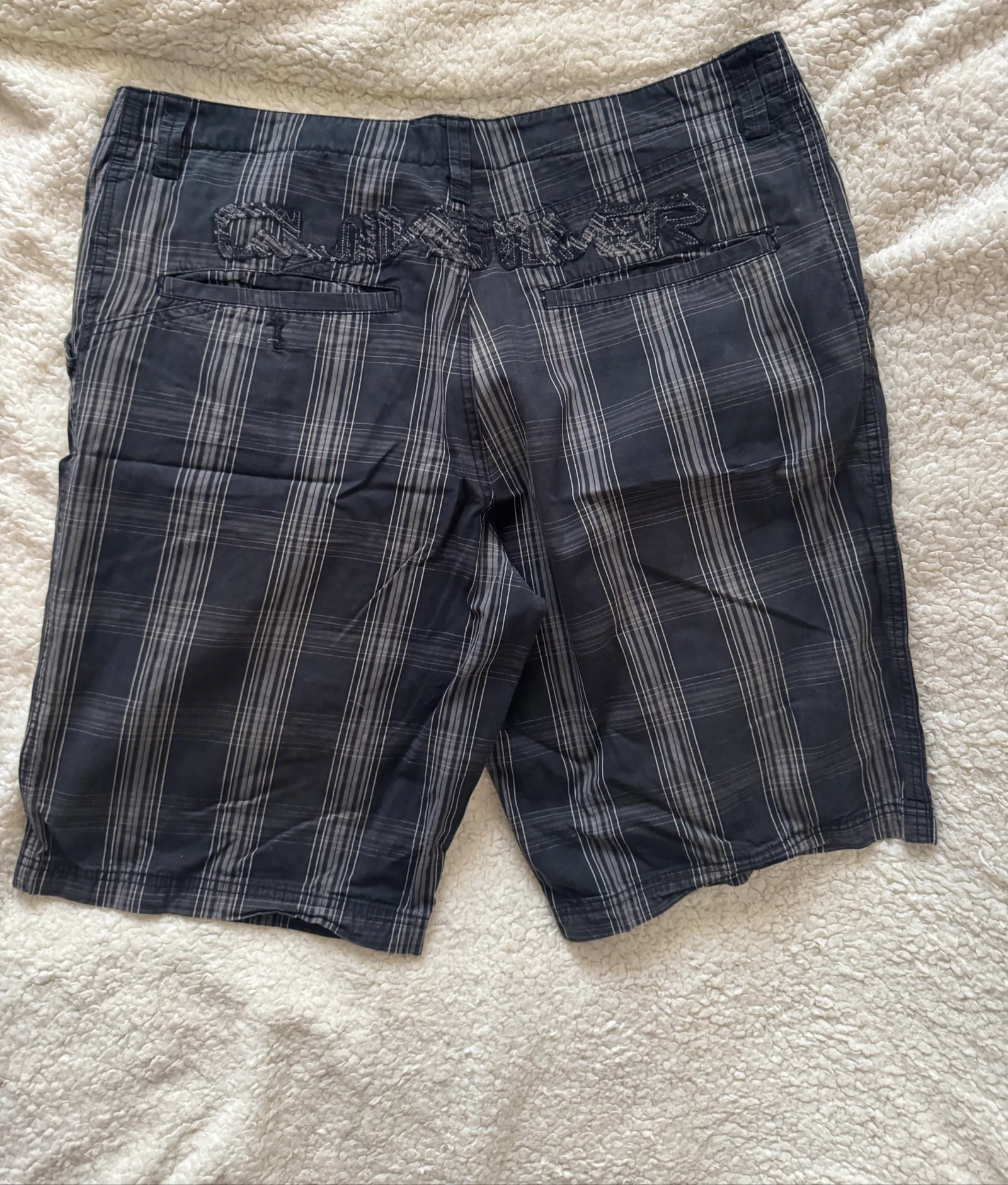 Shorts de Praia Xadrez Quicksilver Cinza Escuro Tamanho L Skate Surf Casual – photo 4